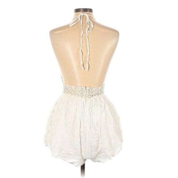Paper Heart White Halter Backless Boho Lace Embroidered Romper Small Waist NWT - Picture 2 of 2